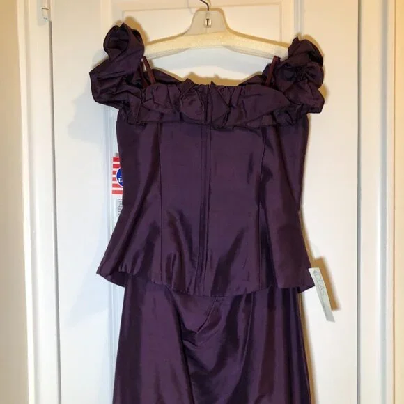 Ideas by Barbara Gown Style# 7777-10 Eggplant Size M NWT - Picture 4 of 16